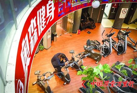 只有個別門店還在勉強營業 本版圖片/晨報記者 張佳琪