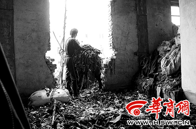 氯氣泡出雪白黑心棉老板自曝年利潤(rùn)60萬(wàn)(組圖)