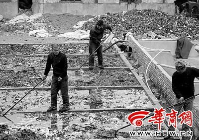 氯氣泡出雪白黑心棉老板自曝年利潤(rùn)60萬(wàn)(組圖)