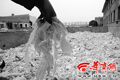 氯氣泡出雪白黑心棉老板自曝年利潤(rùn)60萬(wàn)(組圖)