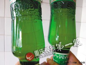 啤酒里有沉淀物。