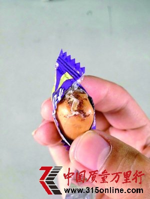 怡口蓮現蟲狀異物 超市下架該批次貨品