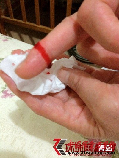 海爾地產精裝房掉瓷磚 砸傷東城國際業(yè)主(圖)