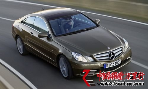 奔馳召回922臺E級轎跑車因右側車窗氣囊問題