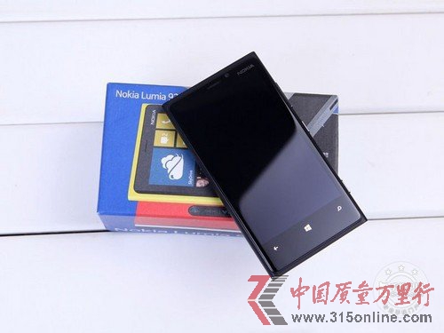 最新旗艦級WP8產品 諾基亞920新到貨